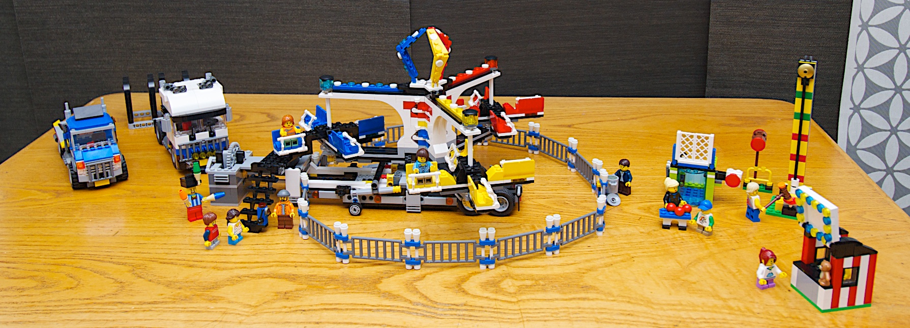 Lego Set 10244 The Fairground Mixer Review – minifigology